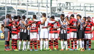 Flamengo enfrenta polêmicas, lesões e sondagens no mercado de transferências