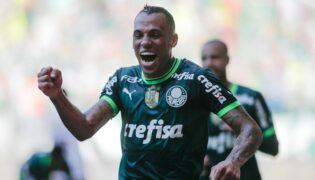 Vasco fortalece ataque com interesse em Breno Lopes e anuncia Victor Luis